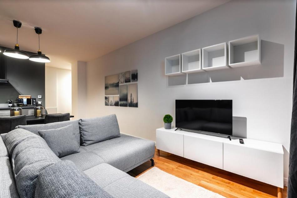Authentic Apartment Next To Schwedenplatz Vienna Esterno foto