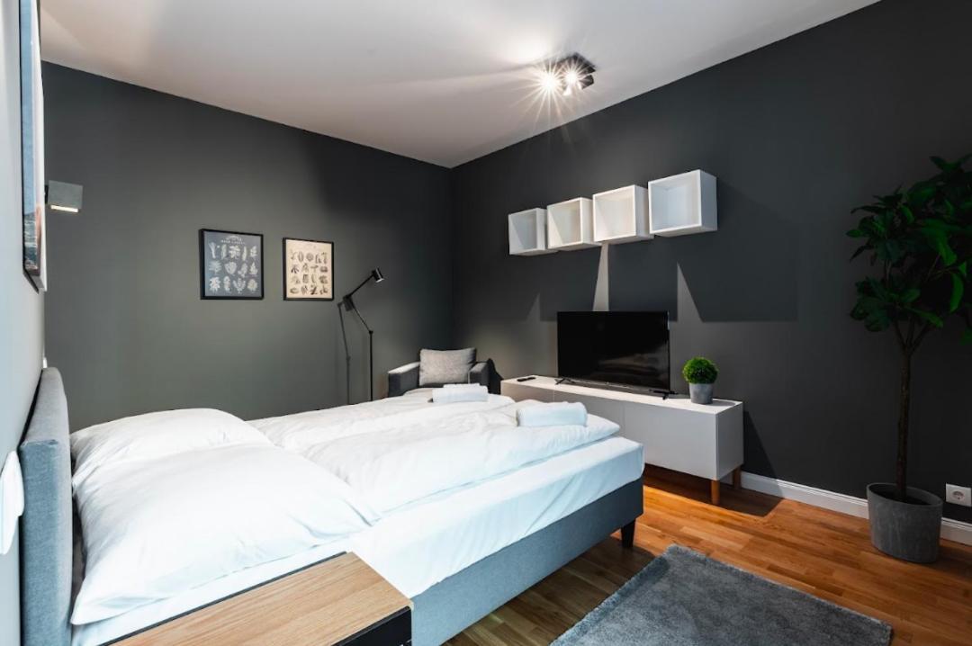Authentic Apartment Next To Schwedenplatz Vienna Esterno foto