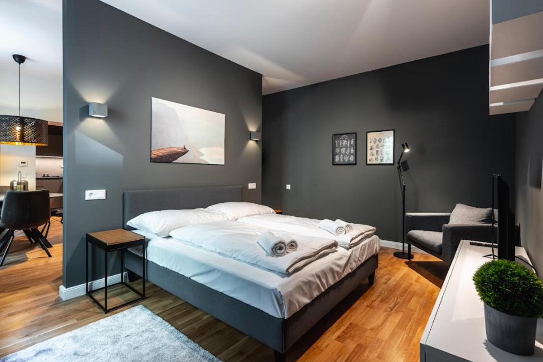 Authentic Apartment Next To Schwedenplatz Vienna Esterno foto